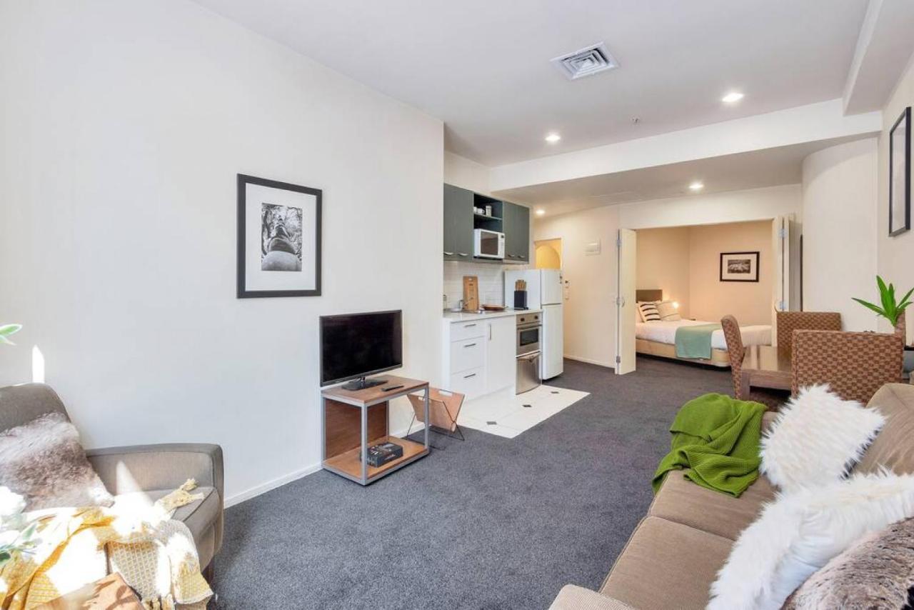 Urban Deco Apartment On Queen Street أوكلاند المظهر الخارجي الصورة