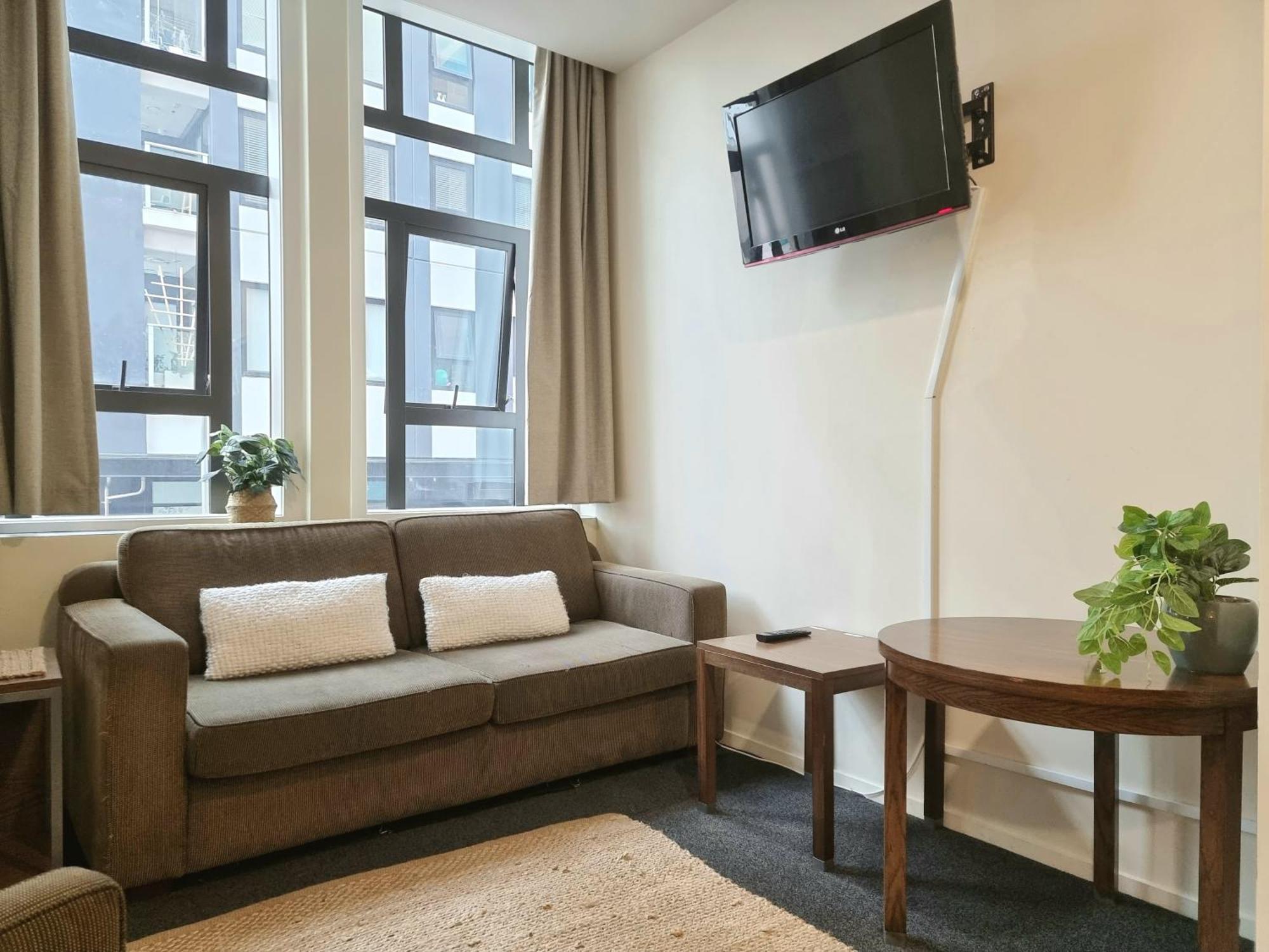 Urban Deco Apartment On Queen Street أوكلاند الغرفة الصورة